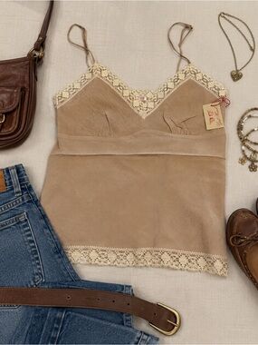 Gold Hawk Sand Crepe Silk Adjustable Strap Lace Trimmed Cami Medium Luxury Layer